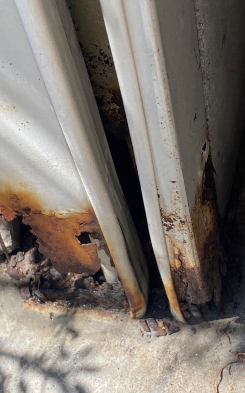 シャッターガイドレール補修