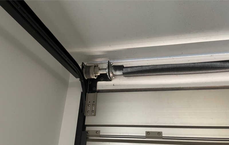 オーバードア　スプリング交換工事