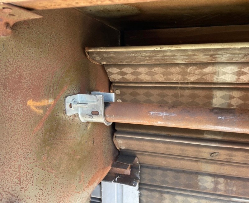 手動シャッター　シャフト修理