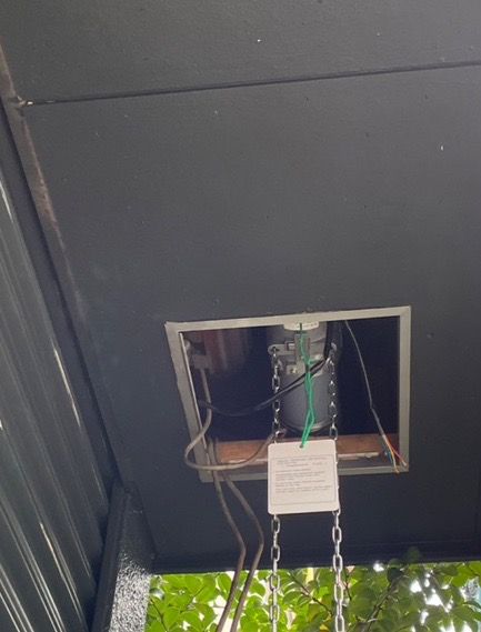 電動シャッター　開閉機交換工事