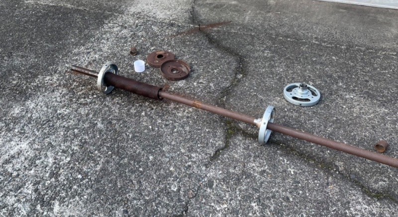 手動シャッター　シャフト修理