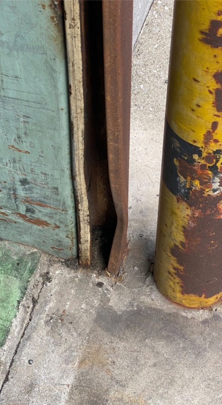 ガイドレール　補修作業