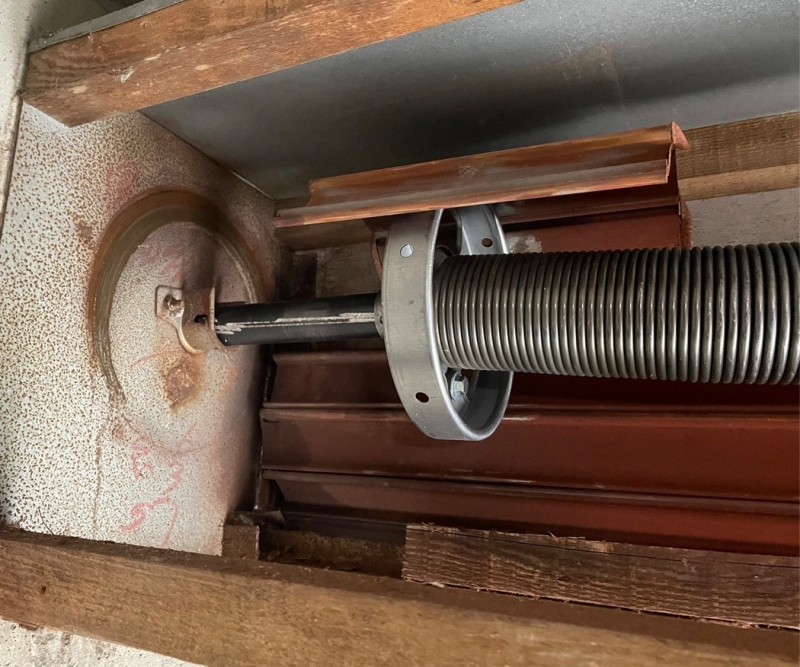 手動シャッター　シャフト修理