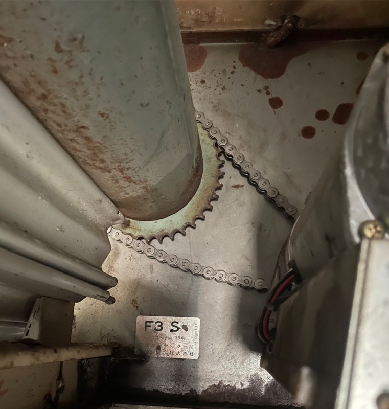 電動開閉機　ローラーチェーン交換