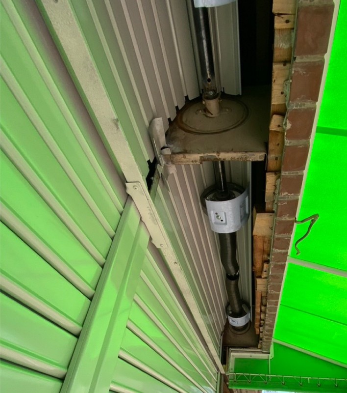 手動シャッター　シャフト・スラット交換工事