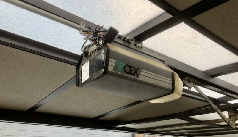 シャッター　新規リモコン装置設置