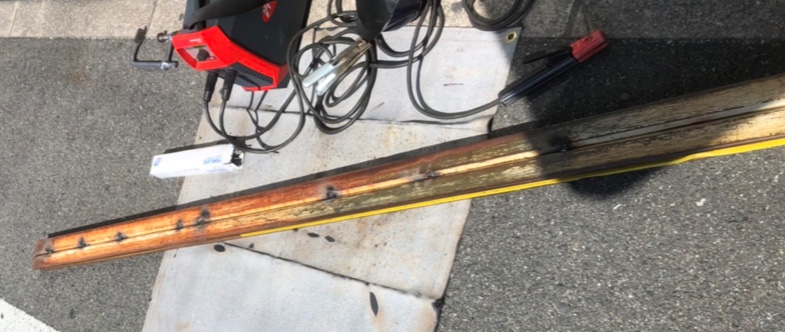 手動シャッター　中柱　修理