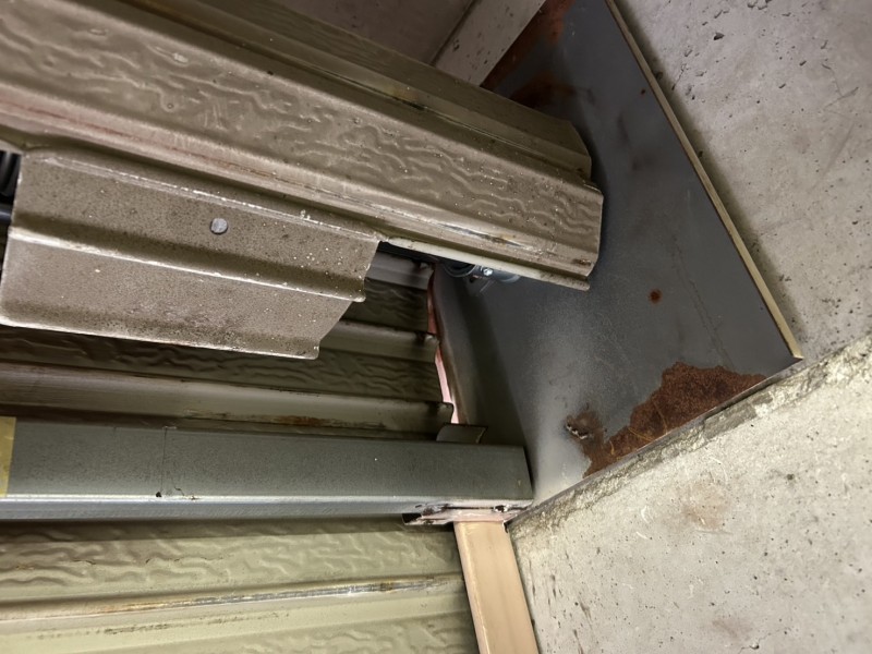 車庫　手動シャッターの電動化工事