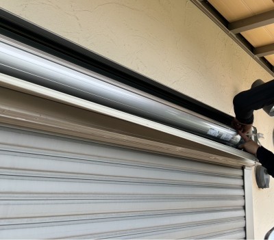 住宅窓電動シャッター　開閉機交換