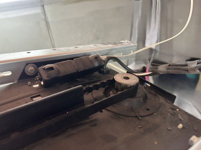 車庫　電動オーバードアシャッター　ベルトの交換工事