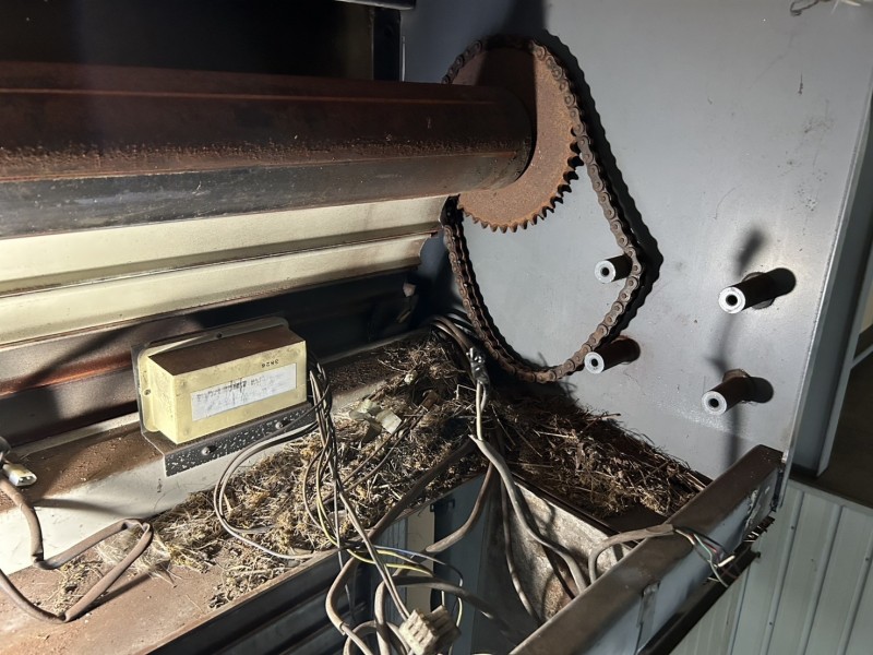 倉庫　電動シャッター　開閉機交換工事