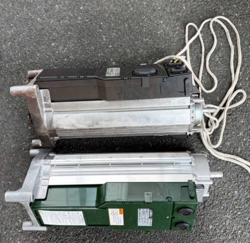 倉庫　電動シャッター　開閉機交換工事